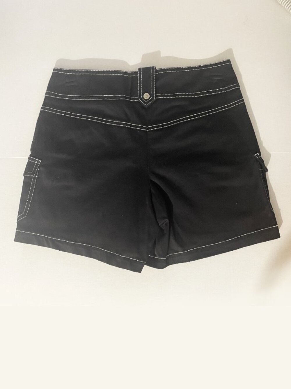 Cache Vintage Black Cargo Shorts w/Contrast Stitch | Y2K | Low-Mid Rise | Size 0 - Picture 6 of 10